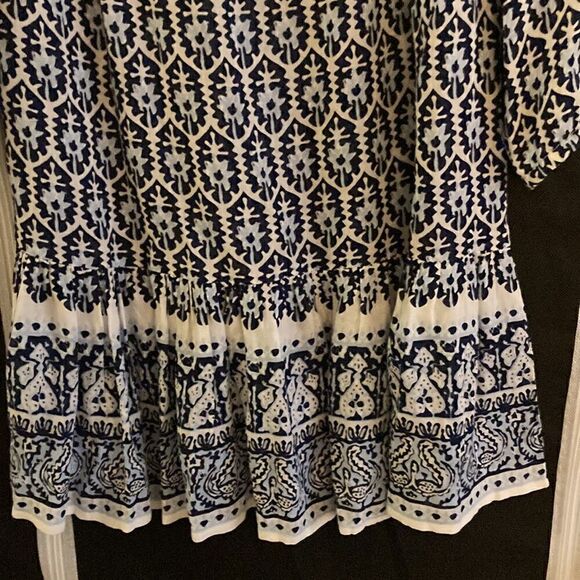 CoolChange Kids Coverup/Dress in Blue & White print. Size 8. - Picture 3 of 7
